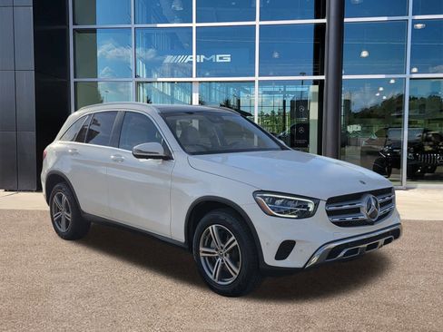 Certified 2022 Mercedes-Benz GLC 300 image 3
