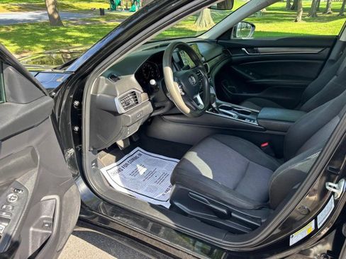 Used 2019 Honda Accord LX image 9