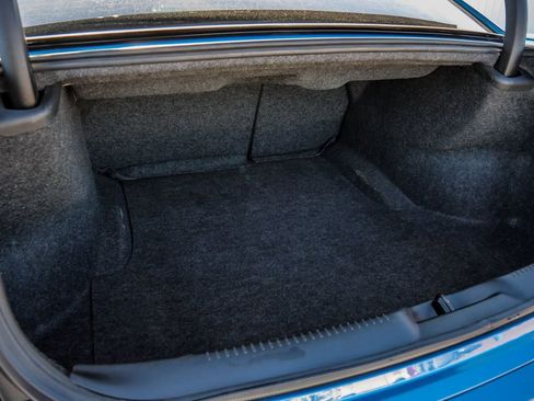 Used 2022 Chrysler 300 Touring L RWD image 11