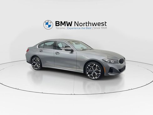 New 2026 BMW 330i xDrive Sedan w/ Premium Package AWD/4WD image 6