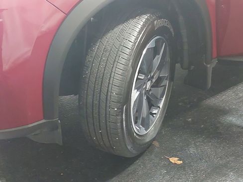 Certified 2025 Nissan Rogue SV w/ SV Premium Package image 33