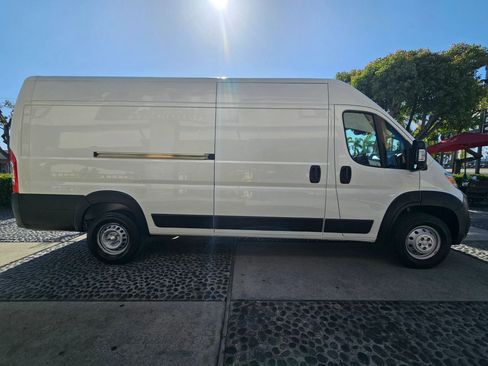 Used 2023 RAM ProMaster 3500 w/ Fleet Safety Group FWD image 4