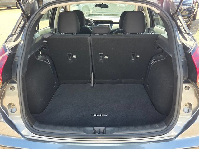 Used 2024 Nissan Kicks S FWD image 13