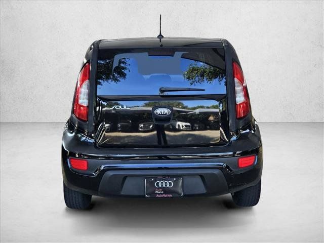 Used 2013 Kia Soul FWD image 6