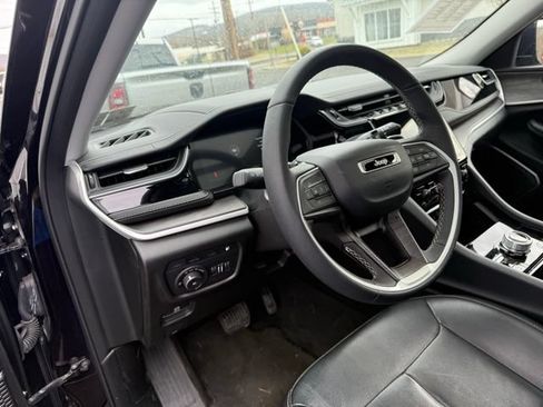 Used 2022 Jeep Grand Cherokee Limited 4xe AWD/4WD image 8