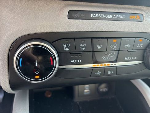 Used 2023 Ford Escape Active image 33