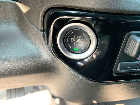 Certified 2025 GMC Sierra 1500 Elevation image 17