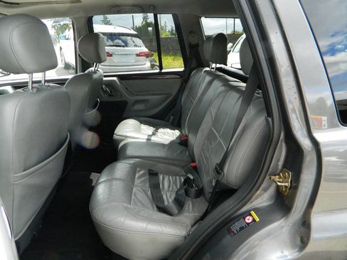 Used 2002 Jeep Grand Cherokee Overland AWD/4WD image 14