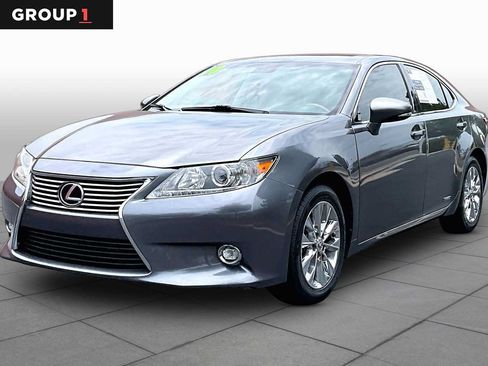 Used 2014 Lexus ES 300h w/ Luxury Package w/Bamboo Trim FWD image 1