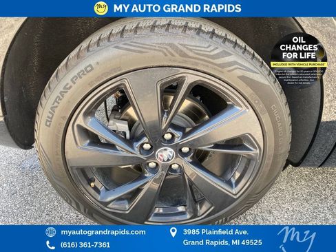 Used 2023 Buick Envision Essence w/ Sport Touring Package AWD/4WD image 33
