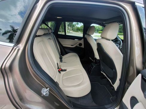 Used 2020 BMW X1 sDrive28i w/ Convenience Package FWD image 17