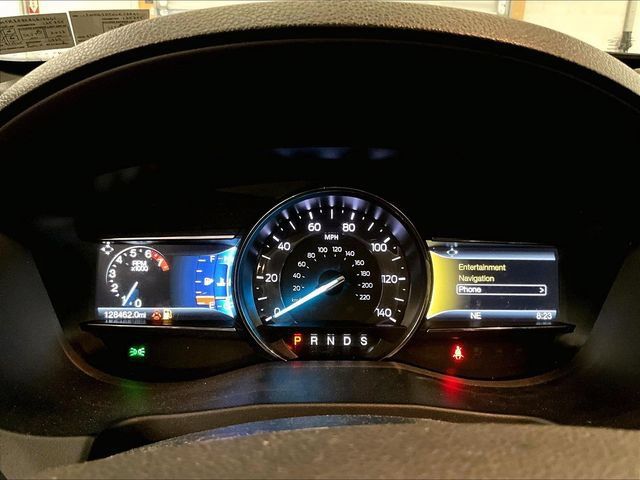 Used 2017 Ford Explorer XLT w/ Equipment Group 202A AWD/4WD image 19