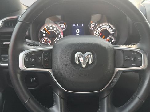 Used 2022 RAM 1500 Big Horn AWD/4WD image 14