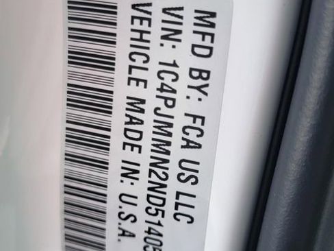 Used 2022 Jeep Cherokee Latitude Lux w/ Mopar Interior Package image 34