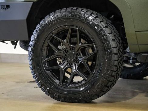 Used 2025 Toyota Land Cruiser image 27