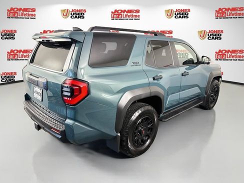 Used 2025 Toyota 4Runner TRD Off-Road Premium AWD/4WD image 18