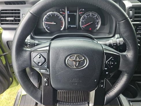 Used 2023 Toyota 4Runner TRD Off-Road Premium AWD/4WD image 10
