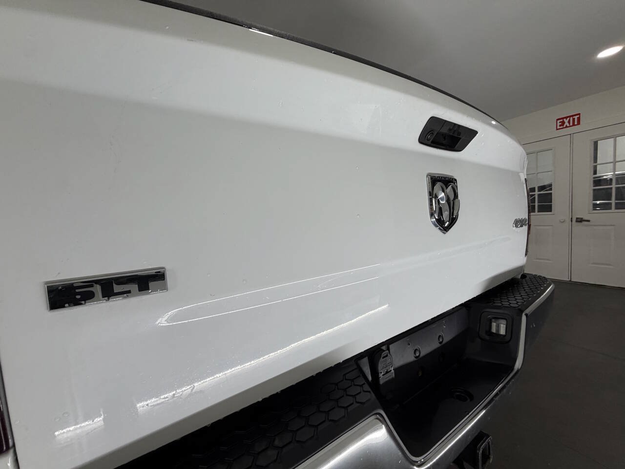 Used 2021 RAM 1500 Classic SLT AWD/4WD image 22