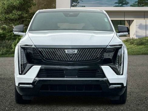 New 2025 Cadillac Escalade IQ Sport 2 w/ LPO, ONYX Package image 9