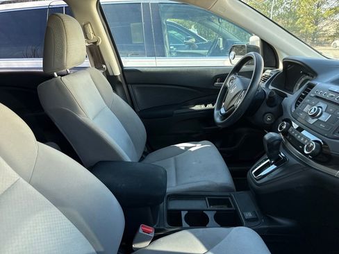 Used 2015 Honda CR-V LX image 10