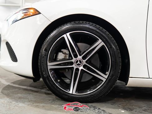 Used 2019 Mercedes-Benz A 220 4MATIC image 9