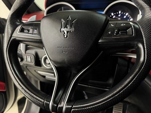 Used 2018 Maserati Ghibli S GranSport image 66