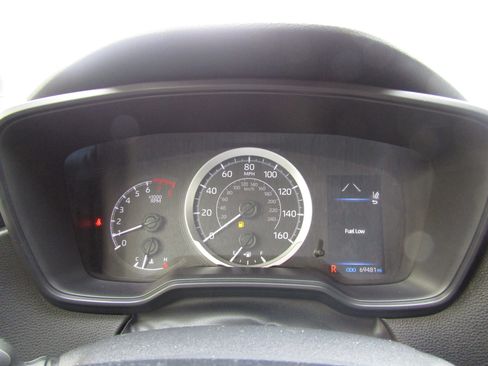 Used 2020 Toyota Corolla LE image 23