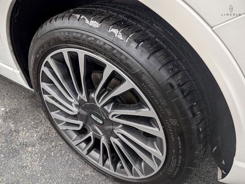 Used 2020 Lincoln Corsair Reserve w/ Equipment Group 202A image 37