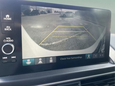 Used 2023 Honda Pilot EX-L image 28