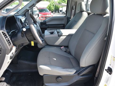 Used 2018 Ford F250 XL w/ Power Equipment Group RWD image 9