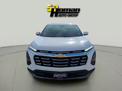 Used 2025 Chevrolet Equinox LT FWD image 8