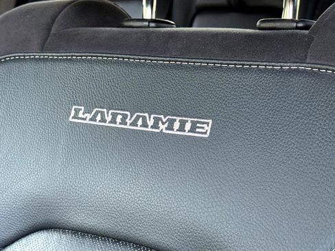 Used 2023 RAM 1500 Laramie AWD/4WD image 14