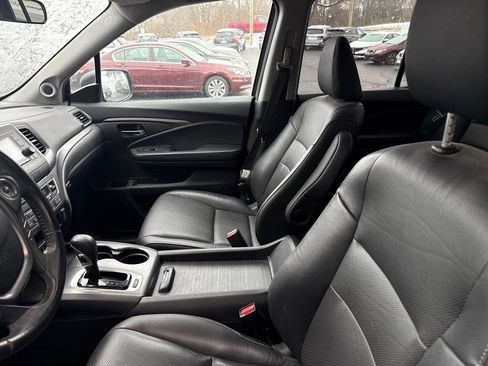 Used 2019 Honda Ridgeline RTL image 15