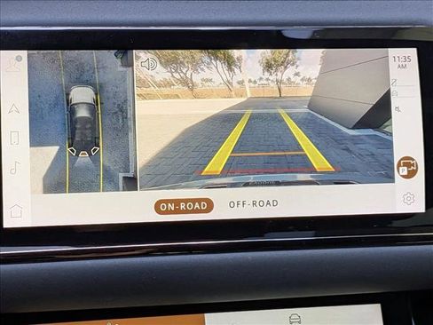 Used 2021 Land Rover Range Rover Evoque R-Dynamic SE image 11