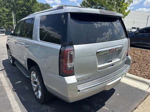 Used 2017 GMC Yukon Denali w/ Open Road Package AWD/4WD image 9