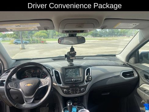 Used 2018 Chevrolet Equinox LT FWD image 12