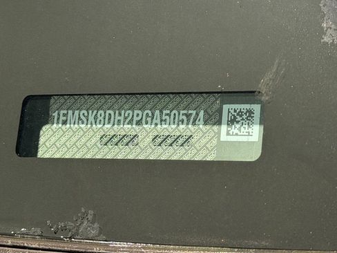 Used 2023 Ford Explorer XLT image 14