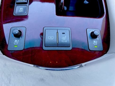 Used 2012 Lexus LS 460 image 23