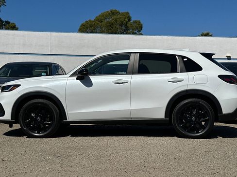 Used 2023 Honda HR-V Sport image 7