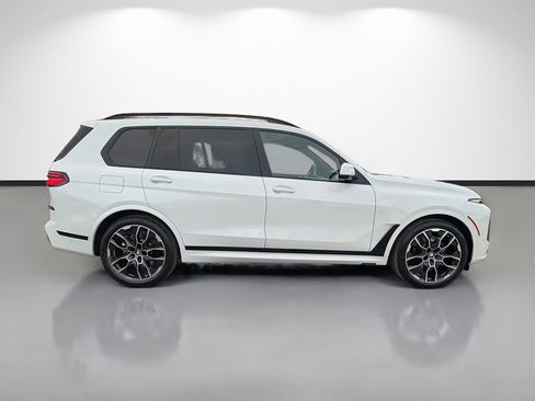 New 2027 BMW X7 xDrive40i w/ M Sport Package AWD/4WD image 2