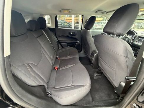 Used 2019 Jeep Compass Sport w/ Cold Weather Group AWD/4WD image 16