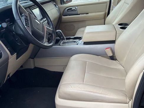 Used 2016 Ford Expedition EL Limited w/ Equipment Group 301A RWD image 8
