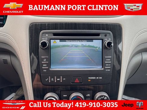 Used 2016 Chevrolet Traverse LT FWD image 21