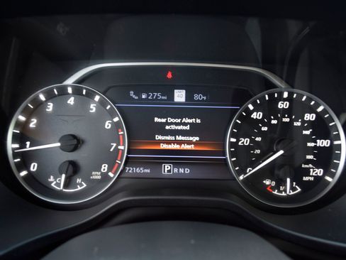 Used 2021 Nissan Titan SV w/ SV Convenience Package RWD image 12