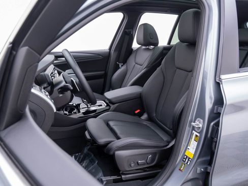 Certified 2024 BMW X3 xDrive30i w/ Convenience Package image 16