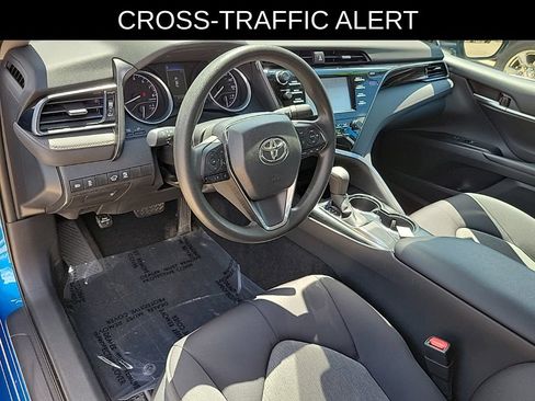 Used 2019 Toyota Camry LE w/ Convenience Package FWD image 13