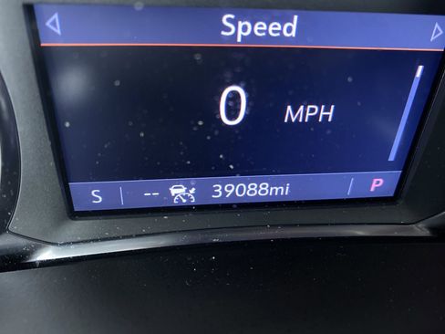 Certified 2024 Chevrolet Blazer LT w/ Convenience Package FWD image 4