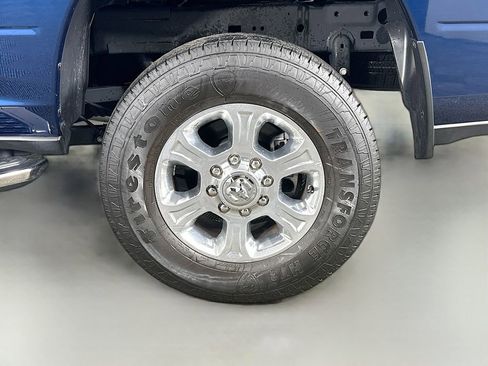 Used 2024 RAM 2500 Big Horn w/ Bed Utility Group image 33