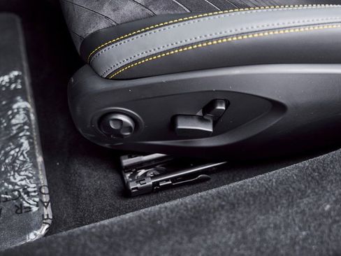 Used 2024 Maserati MC20 Coupe image 46