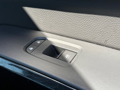 New 2025 Nissan Pathfinder SV w/ Cargo Package image 17